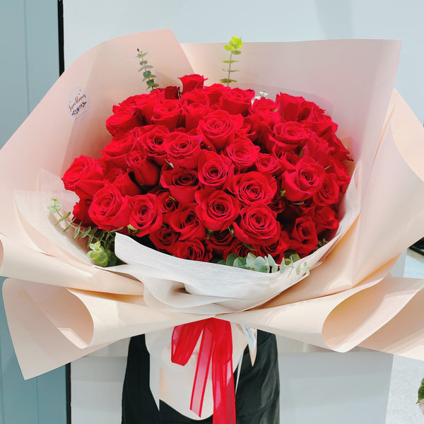 only roses (bouquet)